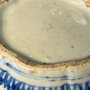 A Chinese blue and white 'squirrel and grapevine' vase, Wanli/Jiajing — photo 17