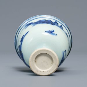 A Chinese blue and white stem cup with landscape design, Transitional period — 照片 6