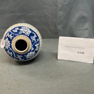 A Chinese blue and white tea caddy, six cups, two saucers and two plates, Kangxi/Yongzheng — 照片 21