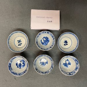A Chinese blue and white tea caddy, six cups, two saucers and two plates, Kangxi/Yongzheng — 照片 25