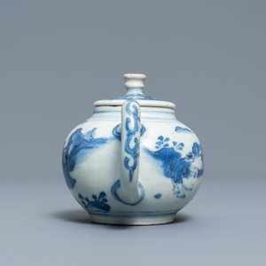 A Chinese blue and white teapot and cover with a figure in a landscape, Hatcher cargo shipwreck, Transitional period — 照片 5