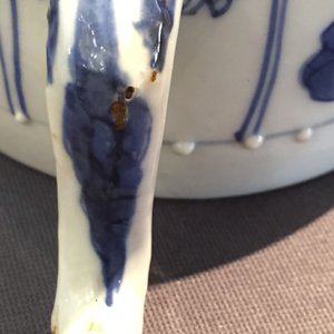 A Chinese blue and white teapot, Kangxi, ca. 1700 — photo 12