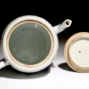 A Chinese blue and white teapot, Kangxi — 照片 6
