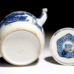 A Chinese blue and white teapot, Kangxi — 照片 7