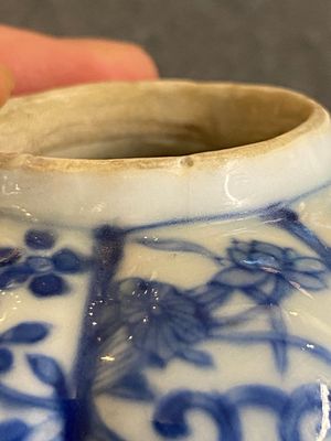 A Chinese blue and white teapot with a phoenix-shaped spout, Kangxi — photo 12