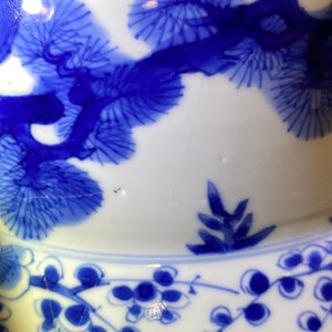A Chinese blue and white 'Three friends of winter' bowl, Kangxi mark and of the period — 照片 27