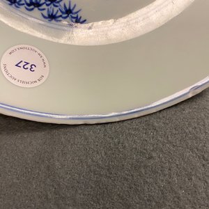 A Chinese blue and white 'Three friends of winter' dish, Xuande mark, Kangxi — 照片 16
