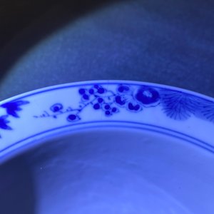 A Chinese blue and white 'twelve magpies' bowl, Chenghua mark, Kangxi — photo 8