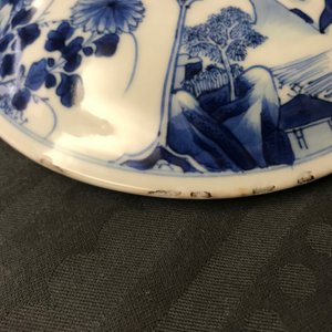 A Chinese blue and white two-handled porringer and cover, Kangxi — 照片 8