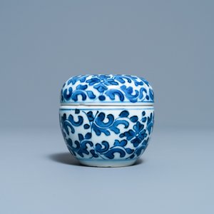 A Chinese blue and white two-piece brush washer, Kangxi — photo 5