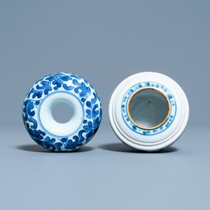 A Chinese blue and white two-piece brush washer, Kangxi — photo 6