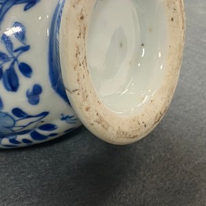 A Chinese blue and white two-spouted oil and vinegar bottle, Kangxi — photo 17