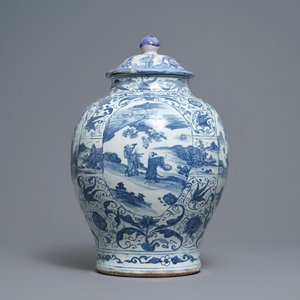 A Chinese blue and white vase and cover with figural design, Wanli — 照片 1