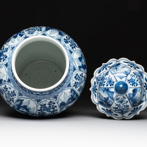 A Chinese blue and white vase and cover with landscapes and flowers, Kangxi — photo 5