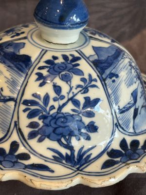 A Chinese blue and white vase and cover with landscapes and flowers, Kangxi — photo 6