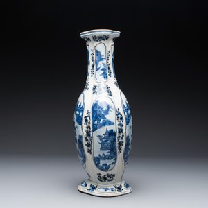 A Chinese blue and white vase depicting the Pearl River and the Whampoa Pagoda, Qianlong mark and of the period — photo 2