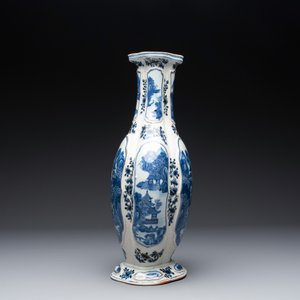 A Chinese blue and white vase depicting the Pearl River and the Whampoa Pagoda, Qianlong mark and of the period — photo 4