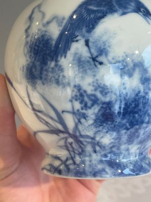 A Chinese blue and white vase in the style of Wang Bu, Yongzheng mark, 20th C. — 照片 4