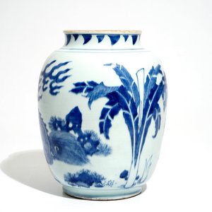 A Chinese blue and white vase with a qilin, Shunzhi, Transitional period — photo 2