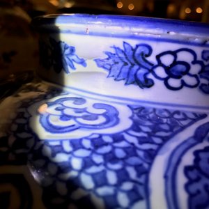 A Chinese blue and white vase with Buddhist lions and peonies, Ming, Wanli — photo 23