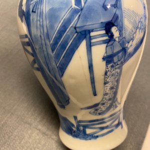 A Chinese blue and white vase with elephant handles, Kangxi mark and of the period — photo 10
