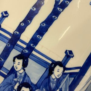 A Chinese blue and white vase with female musicians and dancers, Kangxi — 照片 14