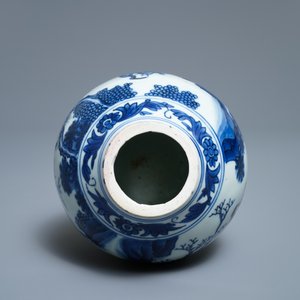 A Chinese blue and white vase with figures in a landscape, Transitional period — photo 6