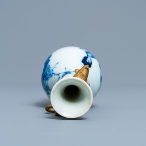 A Chinese blue and white vase with gilt elephant-head handles, Kangxi — photo 6