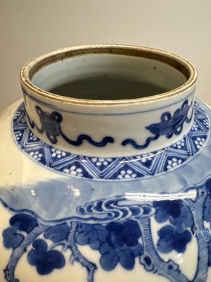 A Chinese blue and white vase with narrative design, 19th C. — foto 12