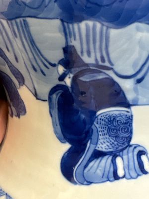 A Chinese blue and white vase with narrative design, 19th C. — foto 6