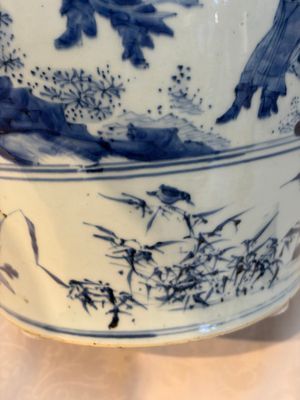 A Chinese blue and white vase with narrative design, Kangxi — photo 9