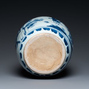 A Chinese blue and white vase with narrative design on wooden stand, Transitional period — photo 7