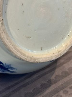 A Chinese blue and white vase with narrative design, Transitional period — photo 17