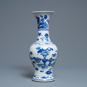 A Chinese blue and white vase with precious objects and floral designs, Kangxi — photo 1