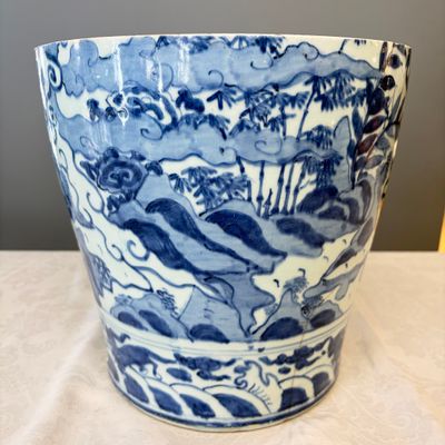 A Chinese blue and white vessel with geese in a landscape — photo 5