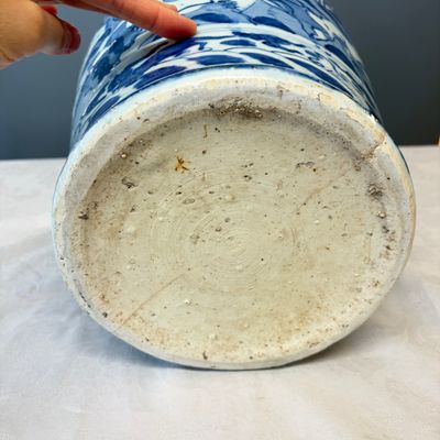 A Chinese blue and white vessel with geese in a landscape — photo 13