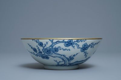 A Chinese blue and white Vietnamese market 'Bleu de Hue' bowl, 19th C.