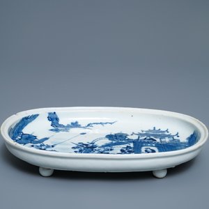 A Chinese blue and white Vietnamese market 'Bleu de Hue' oval serving dish, 19th C. — 照片 3