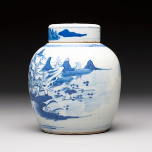 A Chinese blue and white Wang-Bu-style go stones or Yunzi 雲子 box, a four-tier stacking box and a covered jar, 19th C. — photo 4