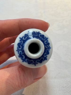 A Chinese blue and white 'Water Margin' snuff bottle, 19th C. — photo 5