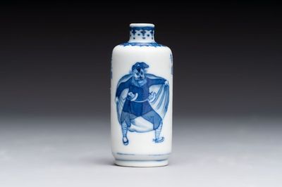 A Chinese blue and white 'Water Margin' snuff bottle, 19th C.