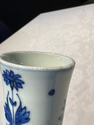 A Chinese blue and white 'Wen Wang Fang Xian 文王訪賢' bottle vase, Transitional period — photo 7