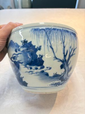 A Chinese blue and white 'Wen Wang Fang Xian 文王訪賢' scroll pot, Transitional period — foto 3