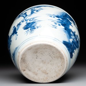 A Chinese blue and white 'Wen Wang Fang Xian 文王訪賢' scroll pot, Transitional period — foto 7