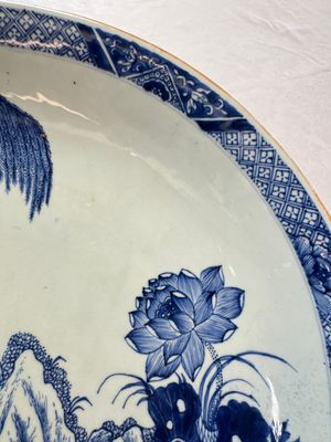 A Chinese blue and white 'Willow and Lotus' dish, Qianlong — 照片 6