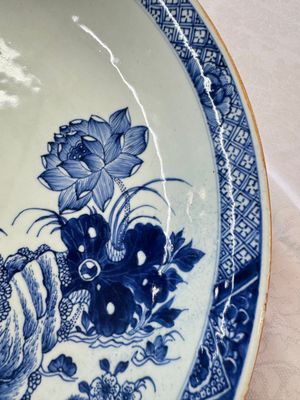 A Chinese blue and white 'Willow and Lotus' dish, Qianlong — 照片 7