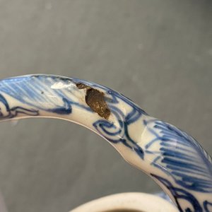A Chinese blue and white wine ewer and cover, Wanli — photo 10