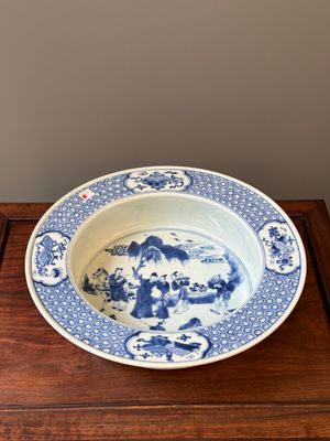 A Chinese blue and white 'Xi Xiang Ji' basin, Yongzheng — 照片 1