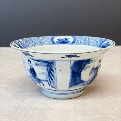 A Chinese blue and white 'Xi Xiang Ji' 'Klapmuts' bowl — foto 2