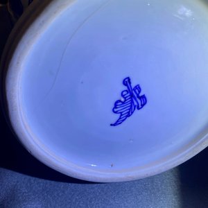 A Chinese blue and white yenyen 'immortals' vase, Kangxi — photo 13